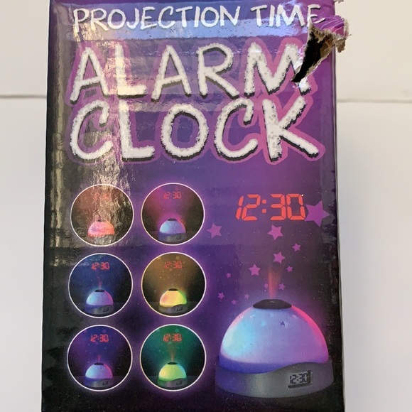 Projection Time Alarm Clock - Picture 9 of 15